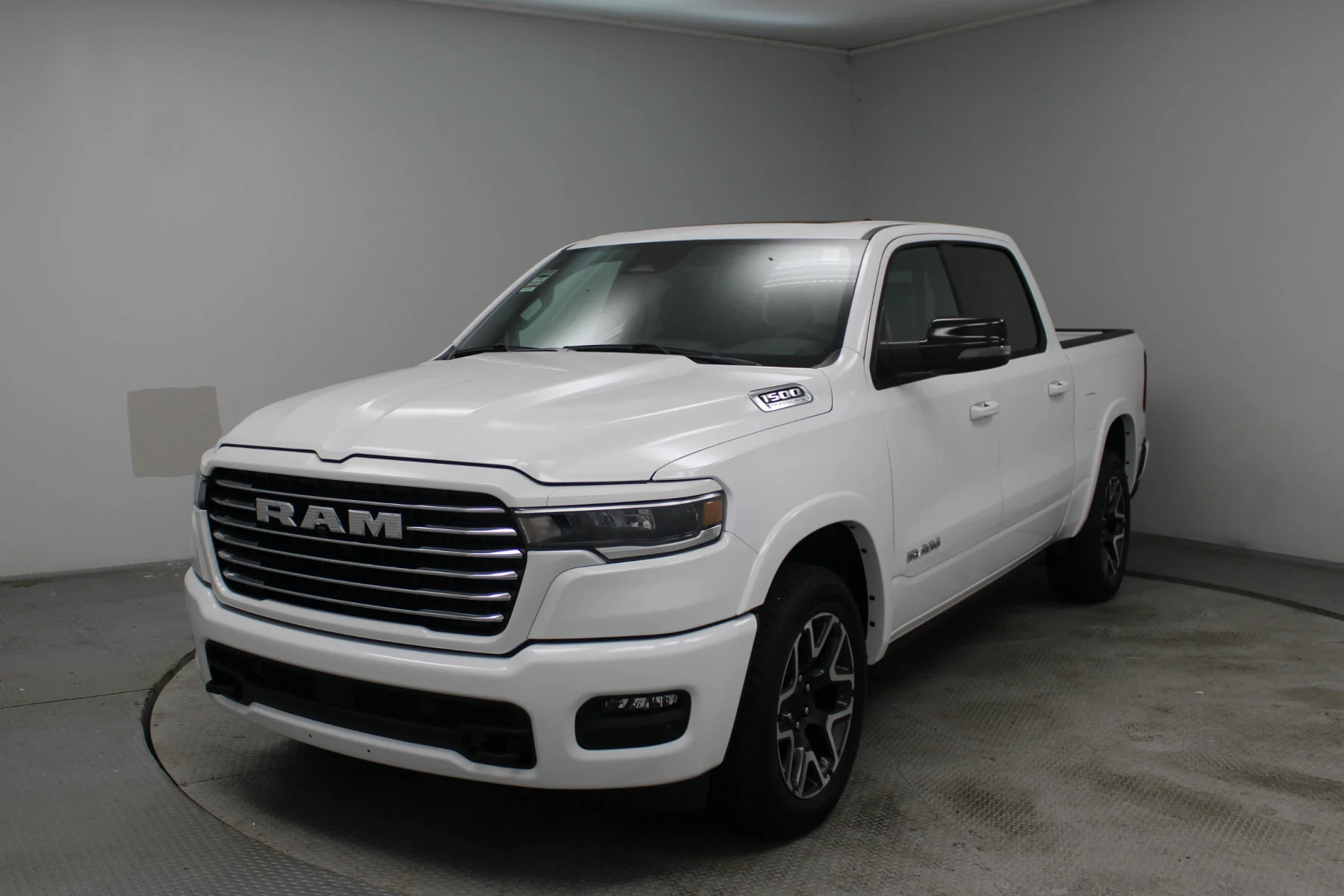 2026 RAM 1500 Laramie - Photo 26