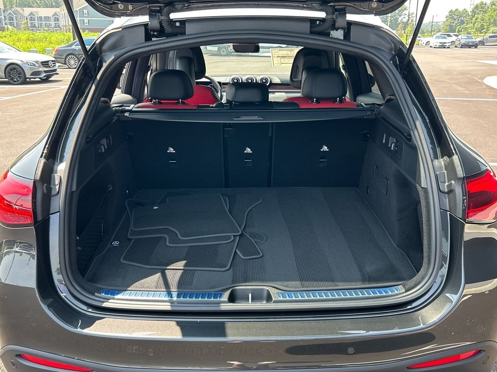 New 2026 Graphite Grey Metallic Mercedes-Benz GLC 300 image 7