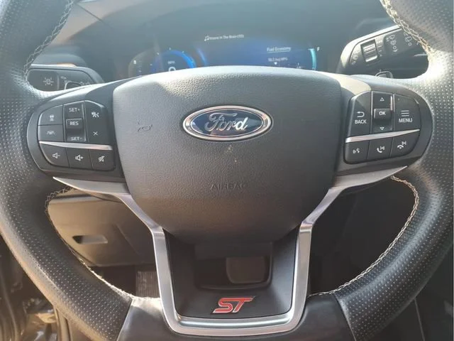 Used 2020  Ford ST image 11