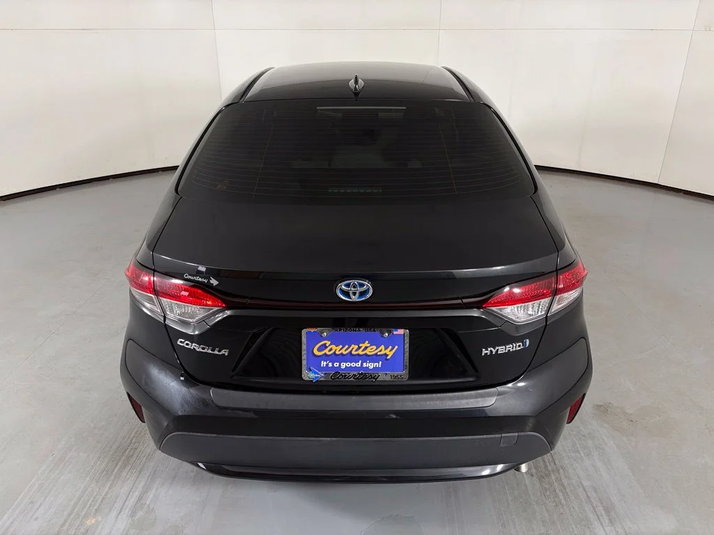 Used 2022 Black Toyota LE image 7