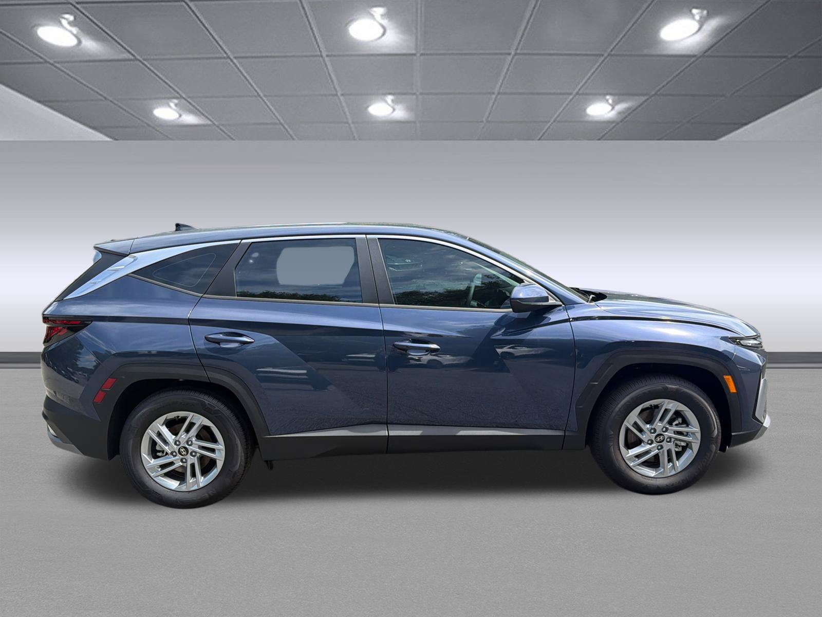 New 2026 Atlantis Blue Hyundai SE image 4
