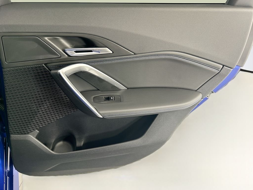 New 2026 Blue Metallic BMW xDrive28i image 26