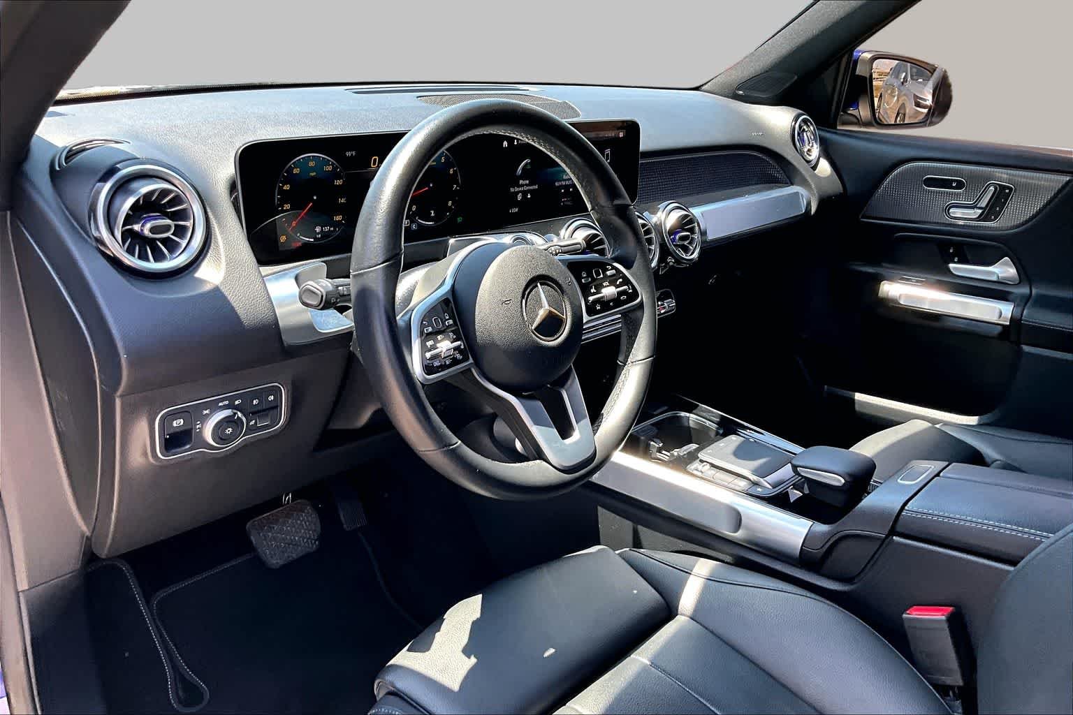 Used 2021 Galaxy Blue Metallic Mercedes-Benz GLB 250 image 18