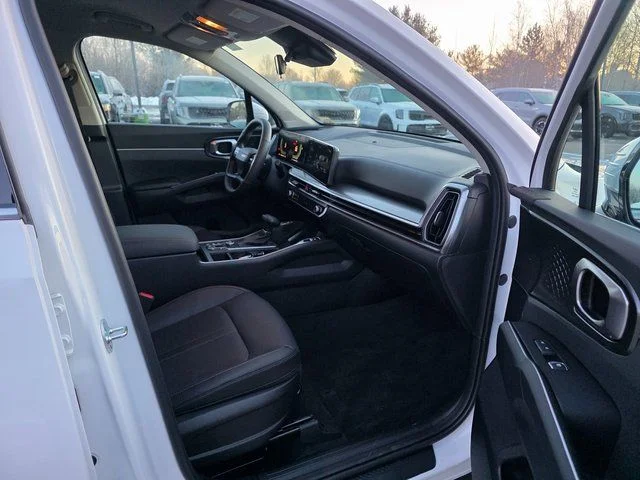 2026 Kia Sorento S - Photo 10