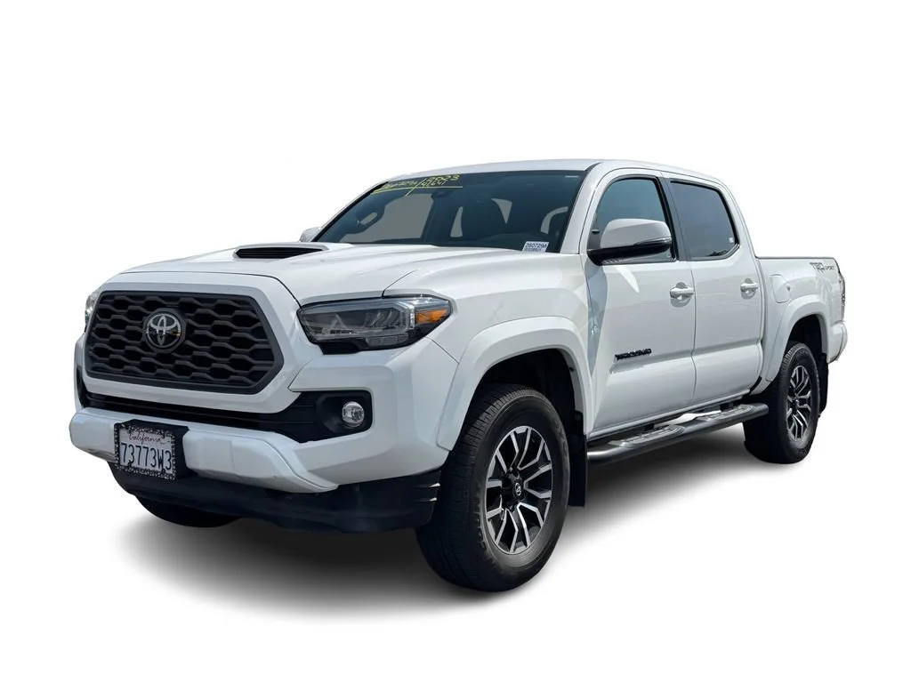 Used 2023 White Toyota SR5 image 11