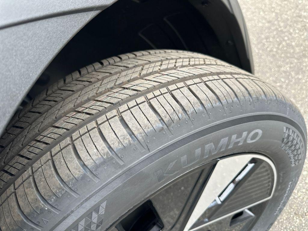New 2026 Blue Hyundai SE Standard Range image 18
