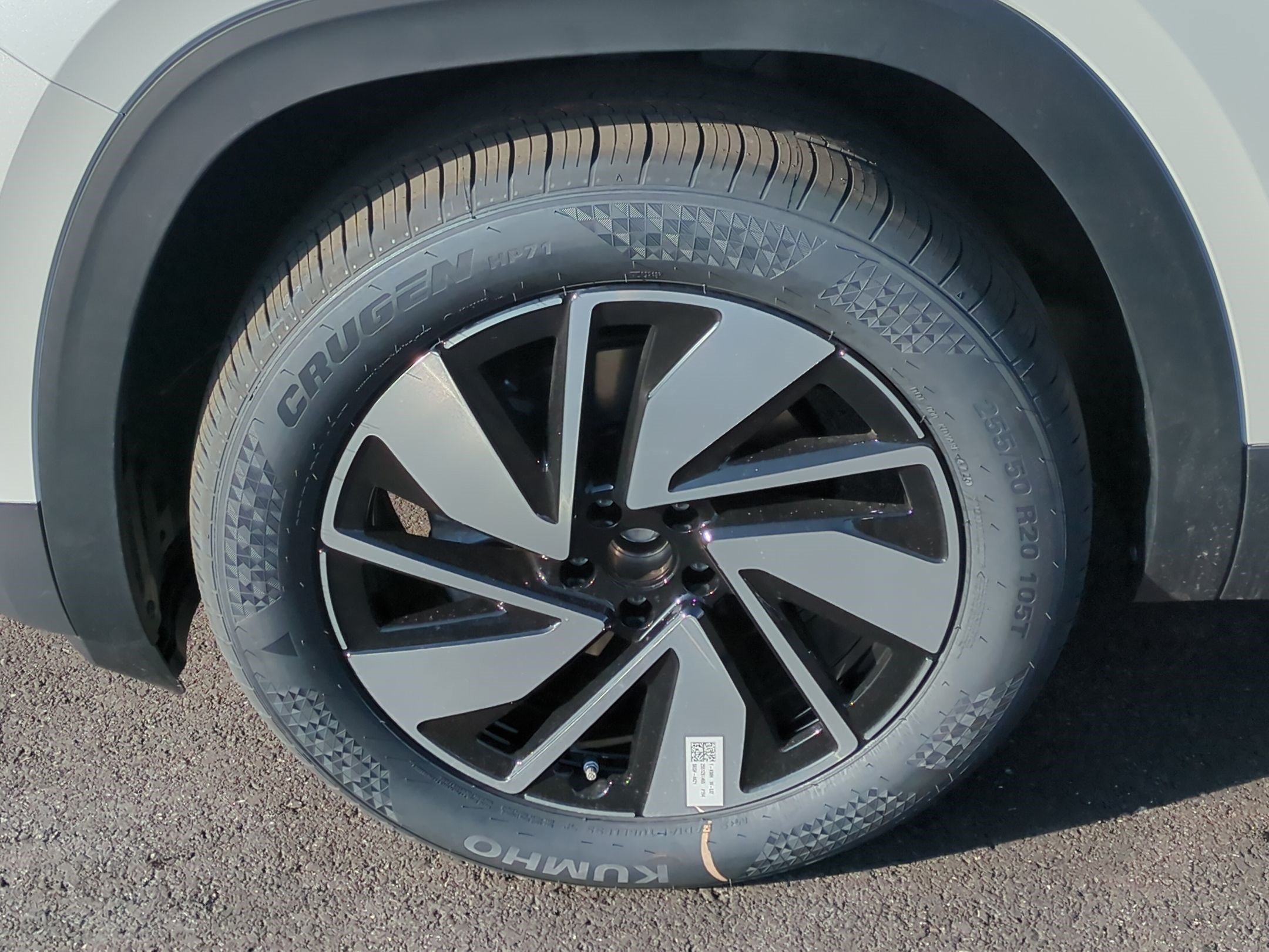 New 2026 Opal White Pearl Volkswagen 2.0T Peak Edition image 17
