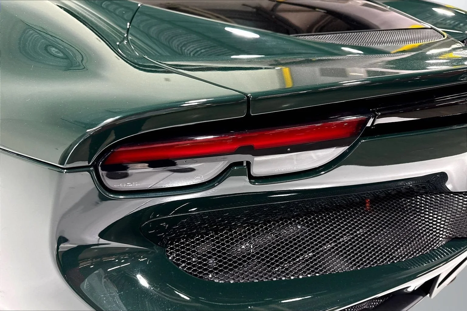 Used 2024 Verde British Ferrari Base image 20