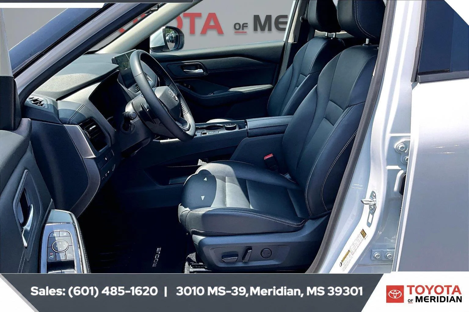 Used 2026 Everest White Pearl Tricoat Nissan SL image 18