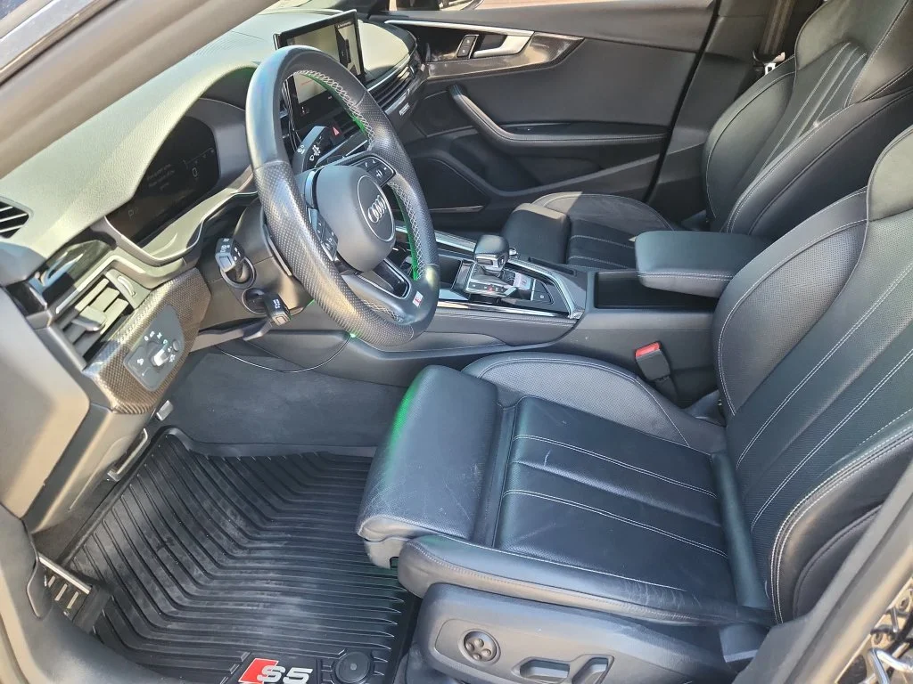 Used 2022 Black Audi  image 8