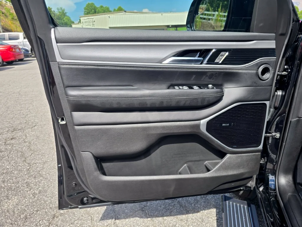 New 2026 Black Jeep Limited Reserve image 35