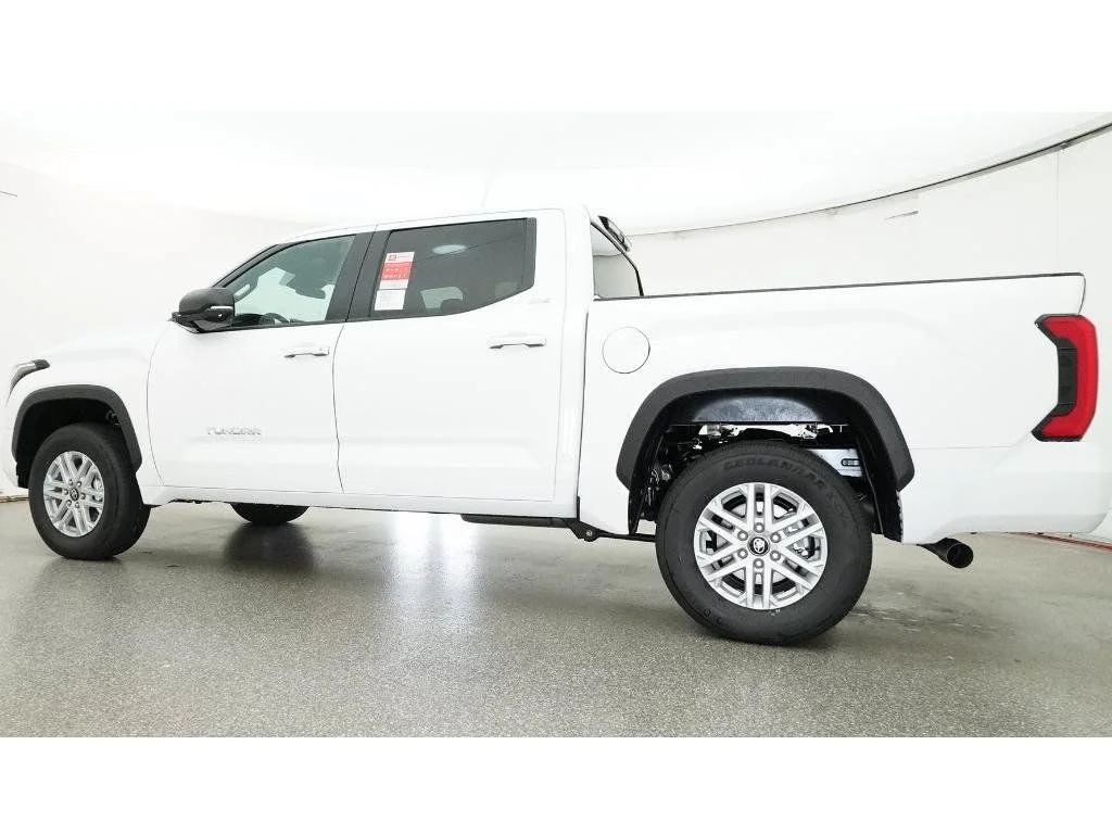New 2026 Ice Cap Toyota SR5 image 26