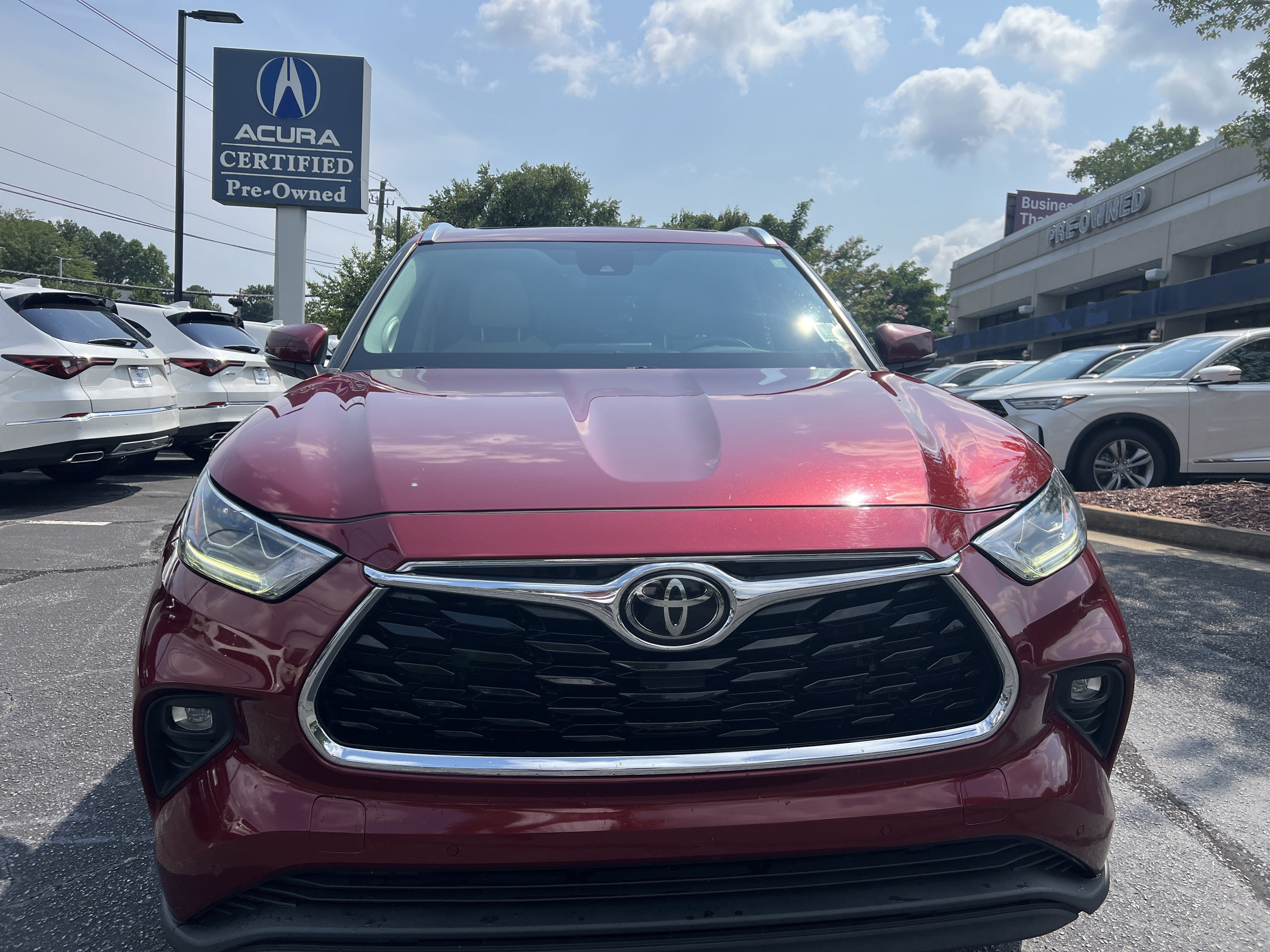 Used 2021 Ruby Flare Pearl Toyota Limited image 8