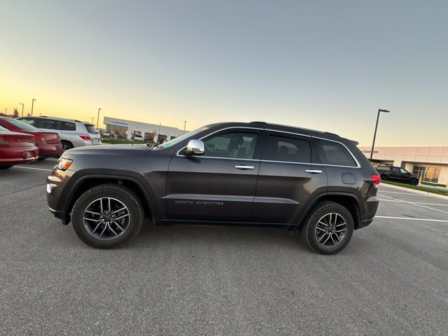 Used 2019 Jeep Grand Cherokee Limited with VIN 1C4RJFBG4KC724356 for sale in Kansas City