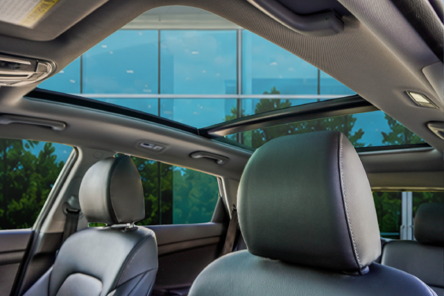 Used 2020 Silver Hyundai Ultimate image 11