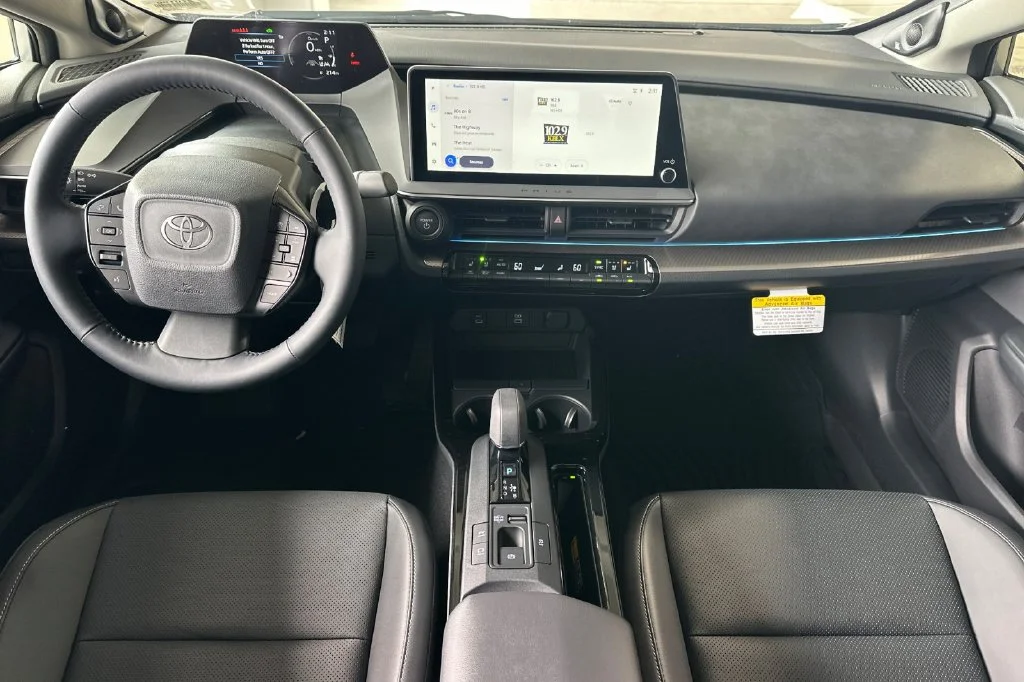 New 2027 Wind Chill Pearl <sup>1</sup> Toyota  Limited AWD image 14