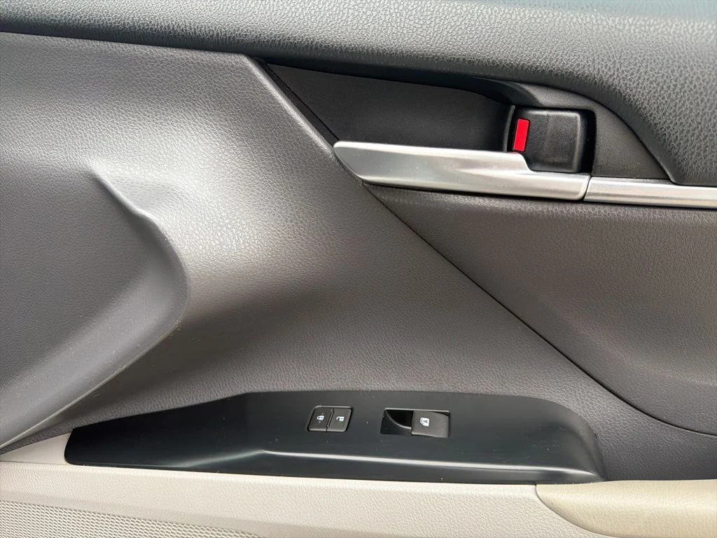 Used 2019 Silver Toyota LE image 30