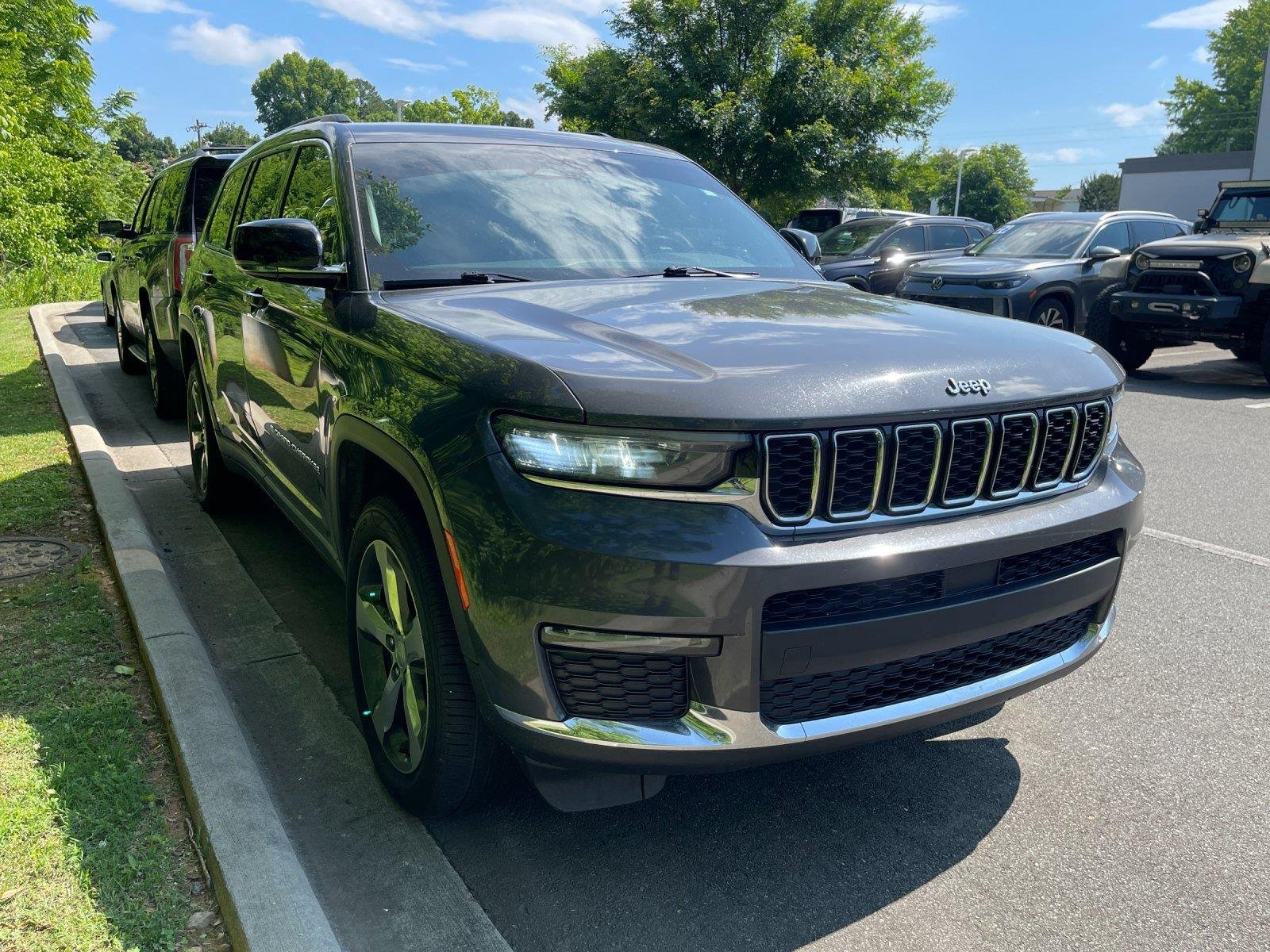 Used 2021 Baltic Gray Metallic Clearcoat Jeep Limited image 6