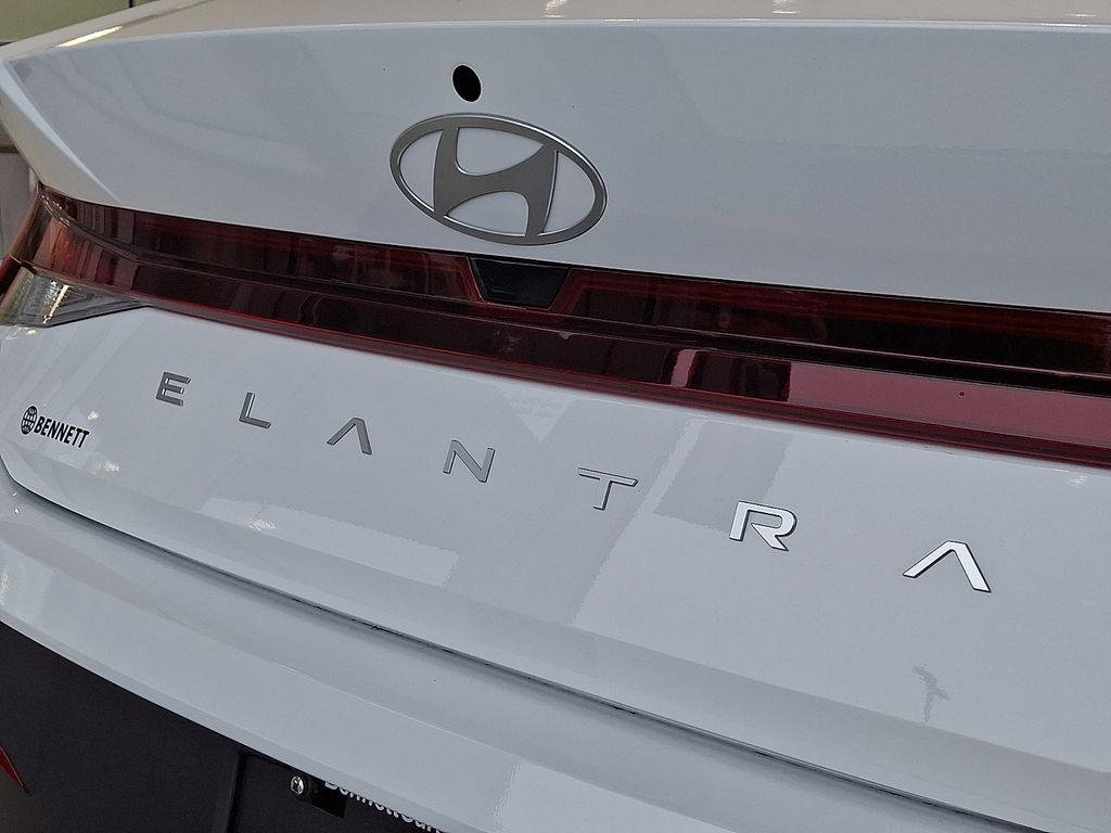 New 2026 Serenity White Pearl Hyundai SE image 11