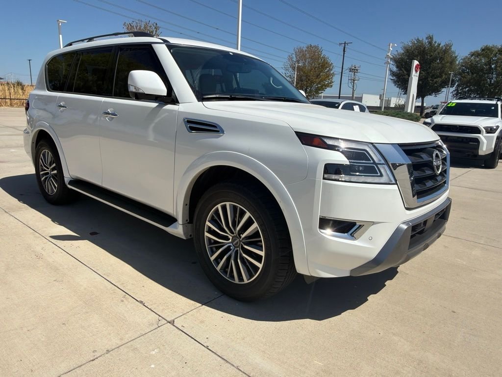 Used 2023 White Nissan SL image 8