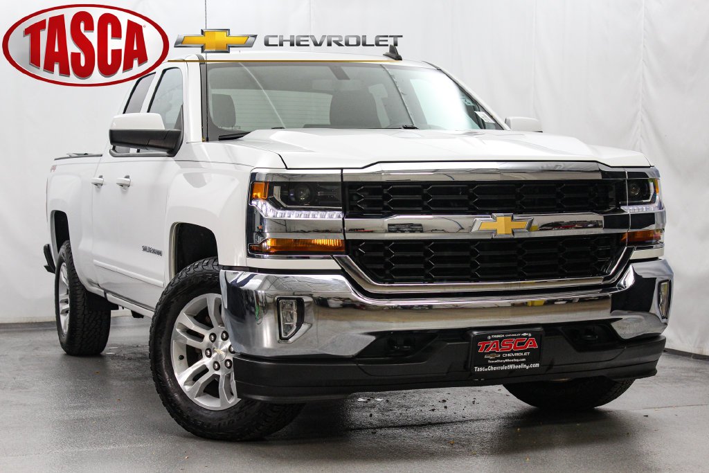 Used 2018 White Chevrolet LT image 1