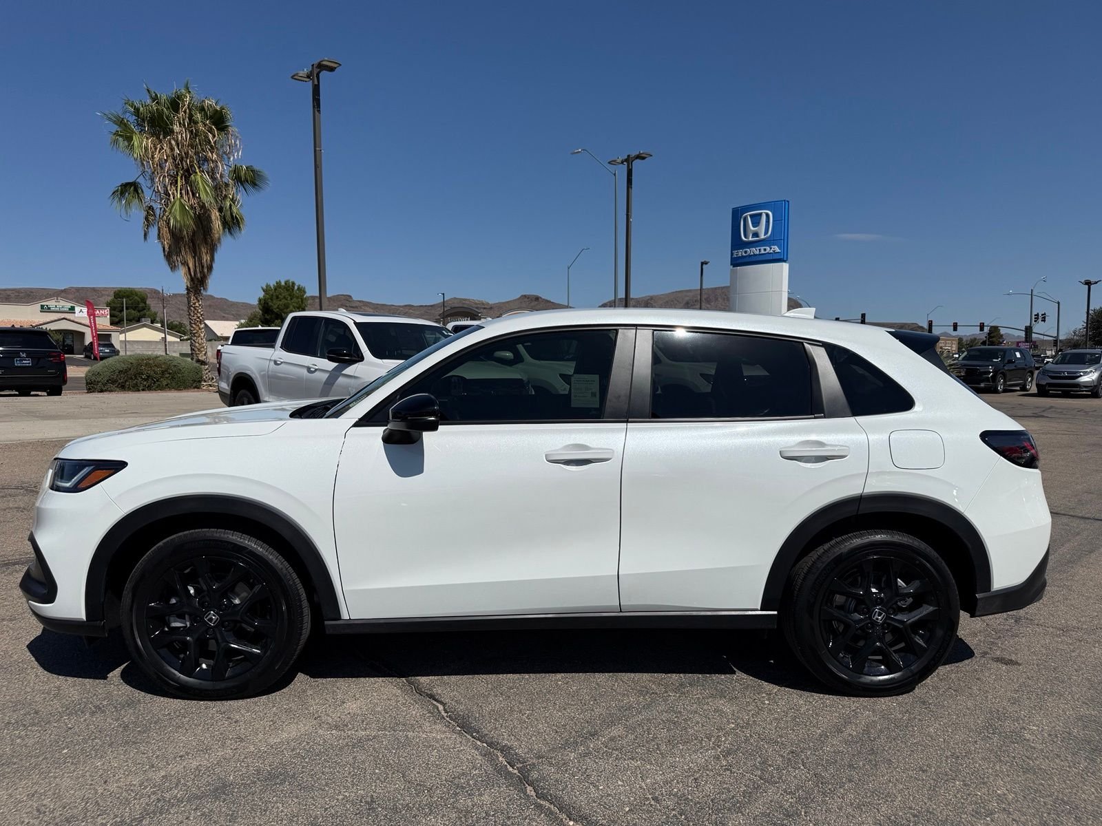 2025 Honda HR-V Sport - Photo 10