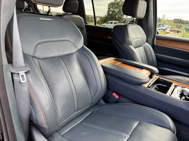 Used 2022 Black Jeep Series II image 26
