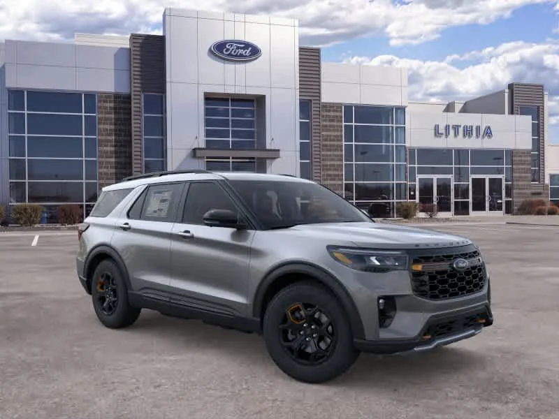 New 2026 Carbonized Gray Metallic Ford Tremor® image 7