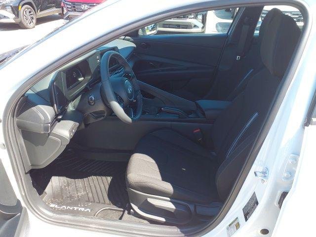 New 2026 White Hyundai SEL Sport image 9