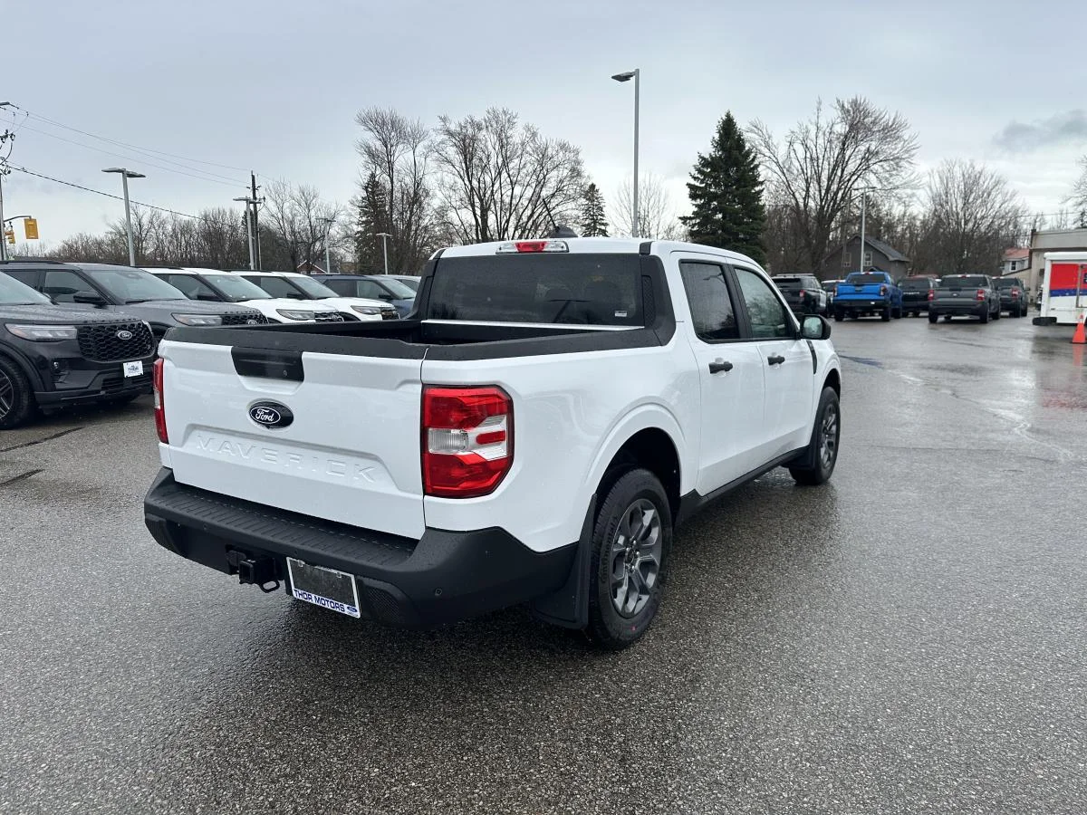 New 2026 White Ford XLT image 5