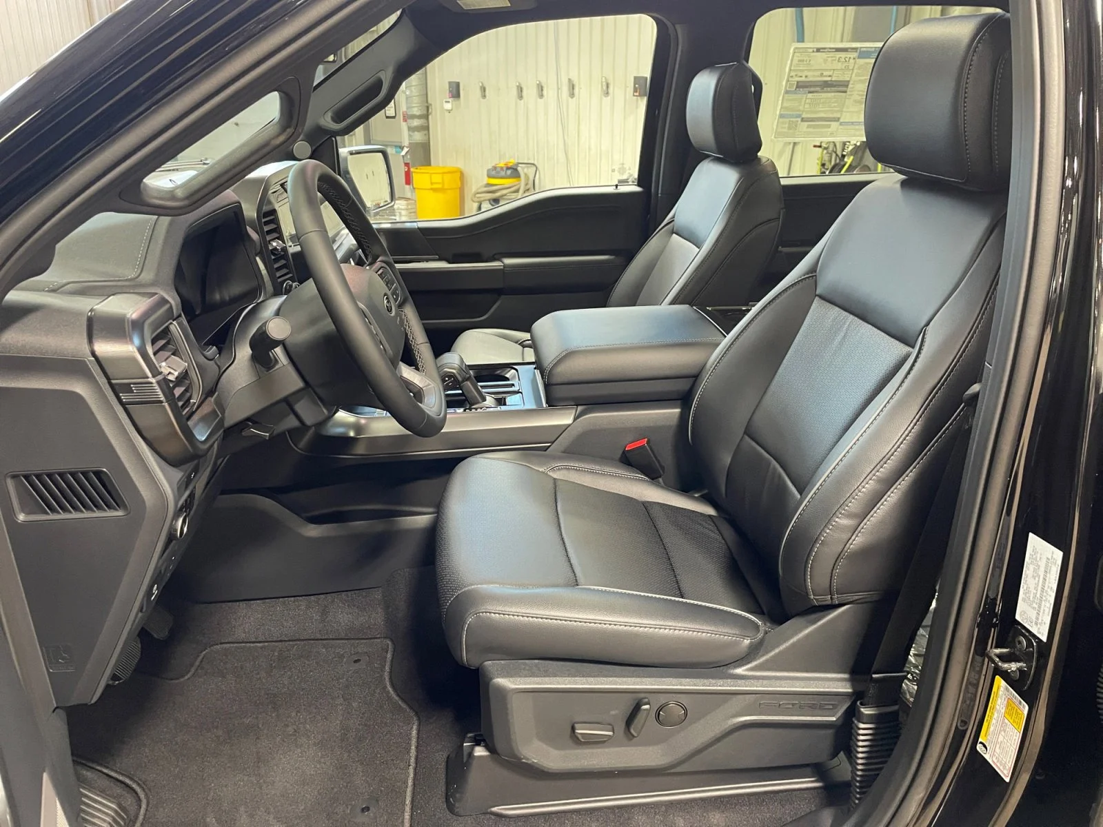 New 2026 Agate Black Metallic Ford Lariat image 20