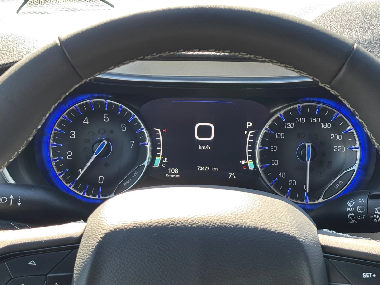 Used 2025 Bright White Chrysler Limited image 14