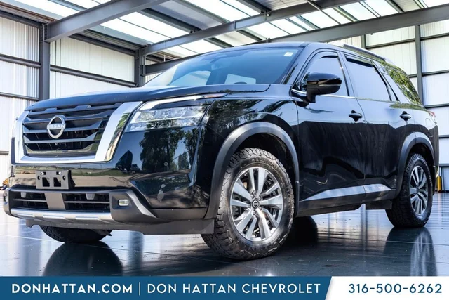 2023 Nissan Pathfinder SL