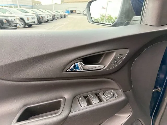 Used 2022 BLUE GLOW METALLIC Chevrolet LT image 14