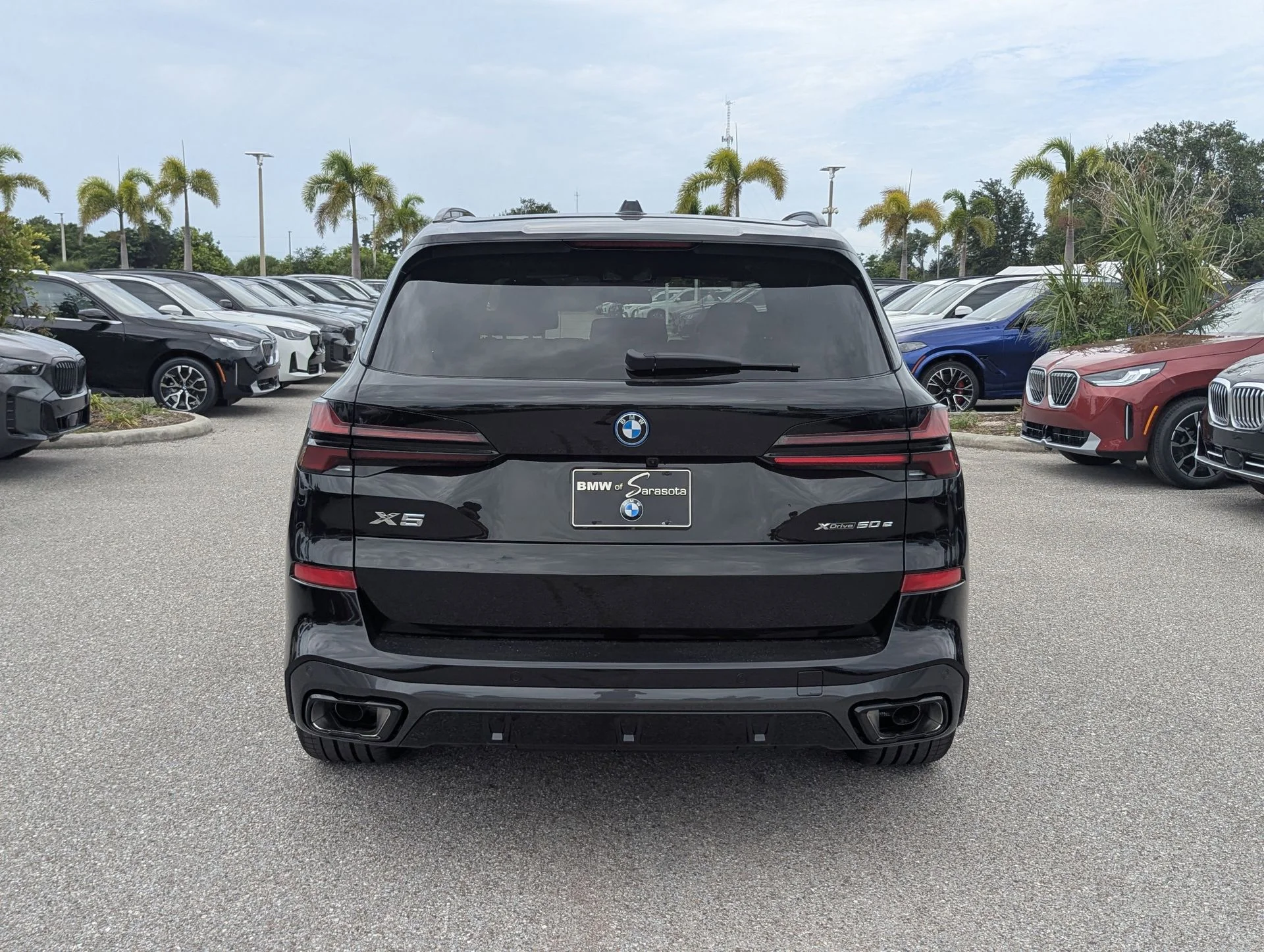 New 2026 Black Sapphire Metallic BMW xDrive50e image 6