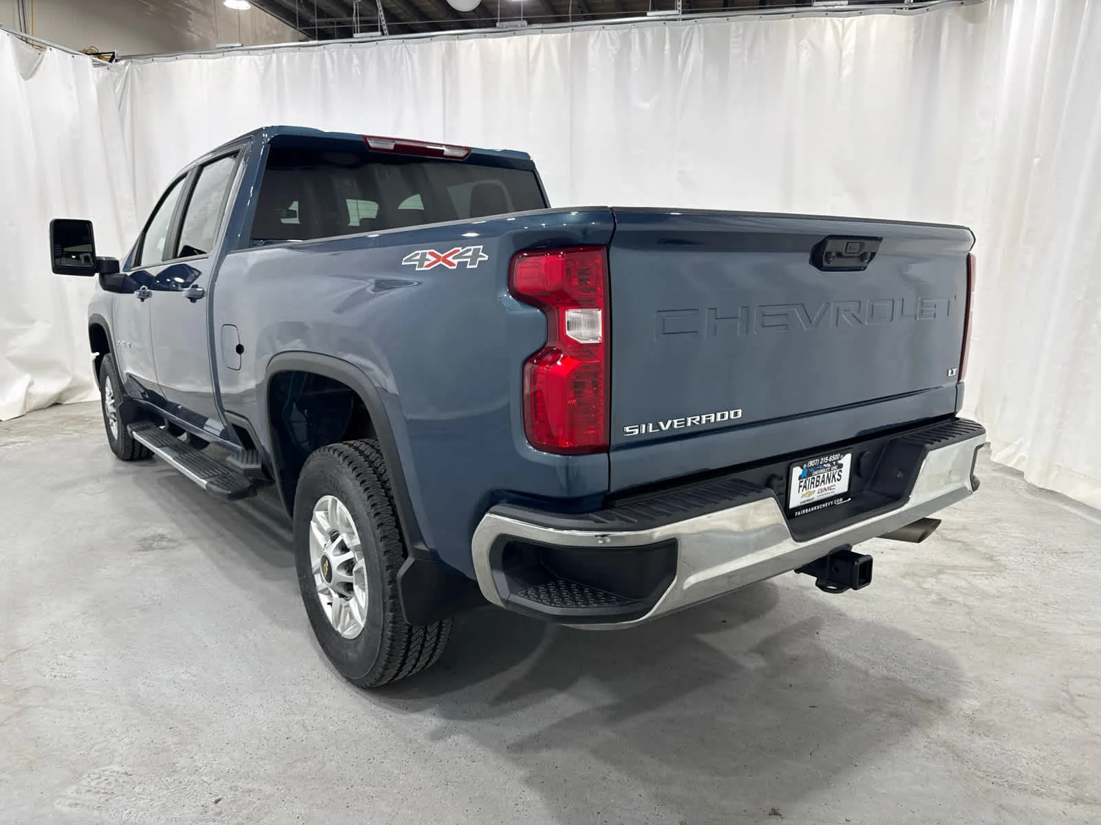 Used 2026 Lakeshore Blue Metallic Chevrolet LT image 3