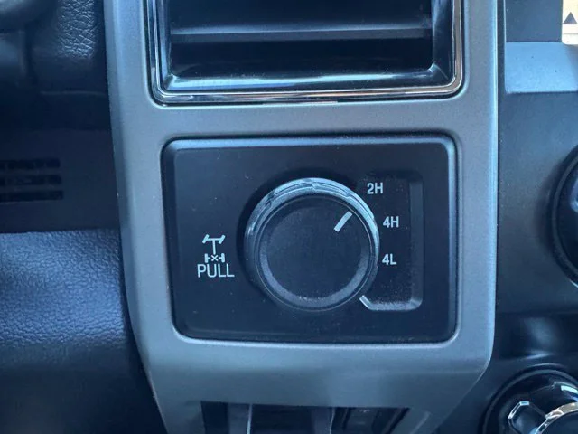 Used 2019 Silver Ford Lariat image 36