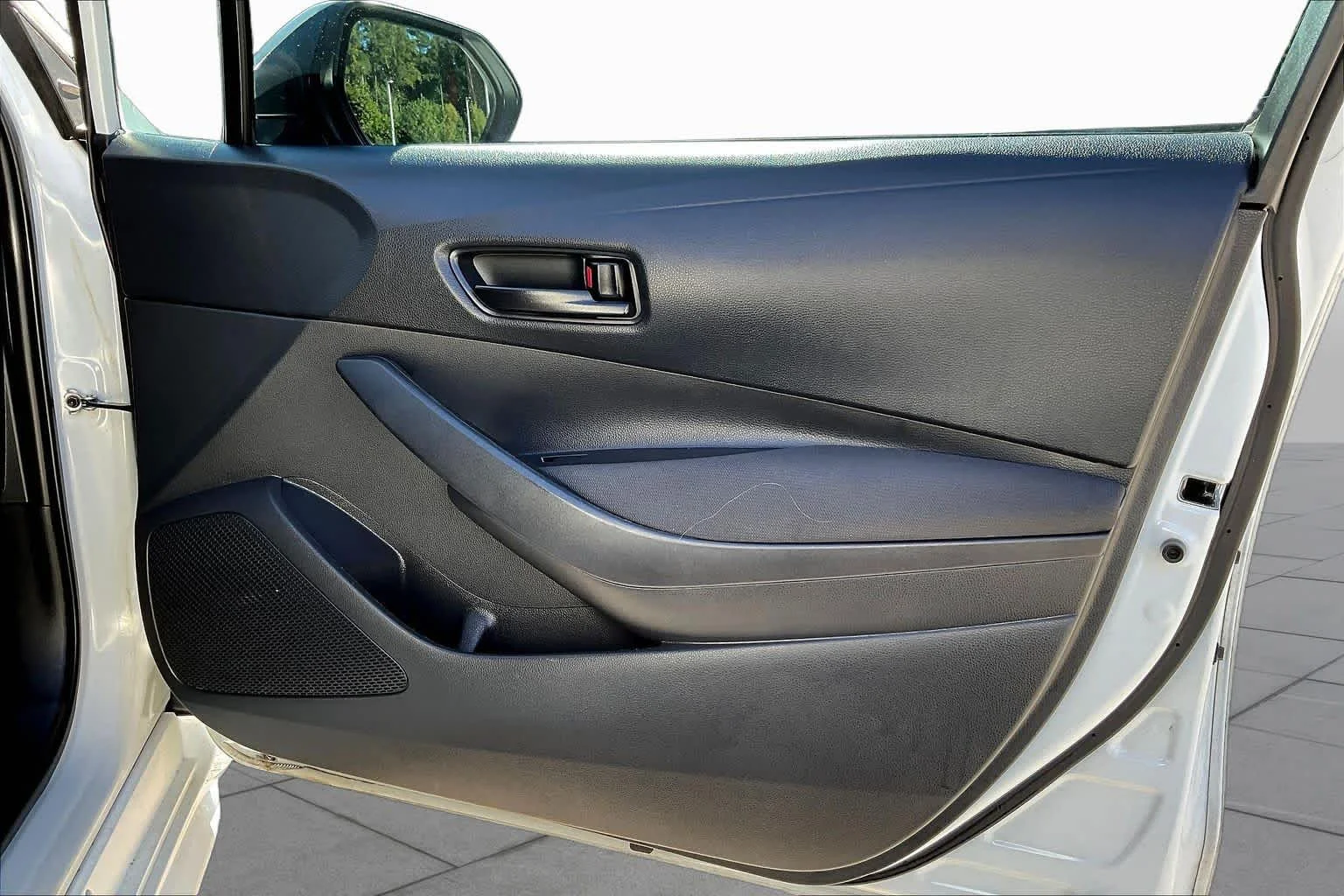 Used 2023 Ice Cap Toyota LE image 22