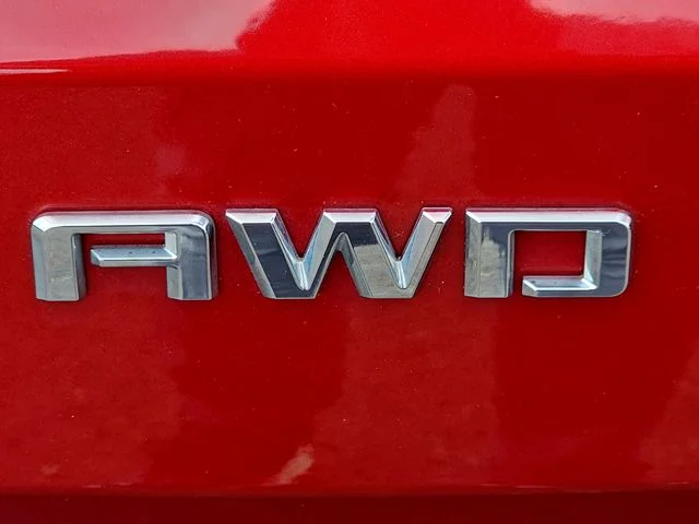 2024 Chevrolet Traverse 2LT - Photo 34