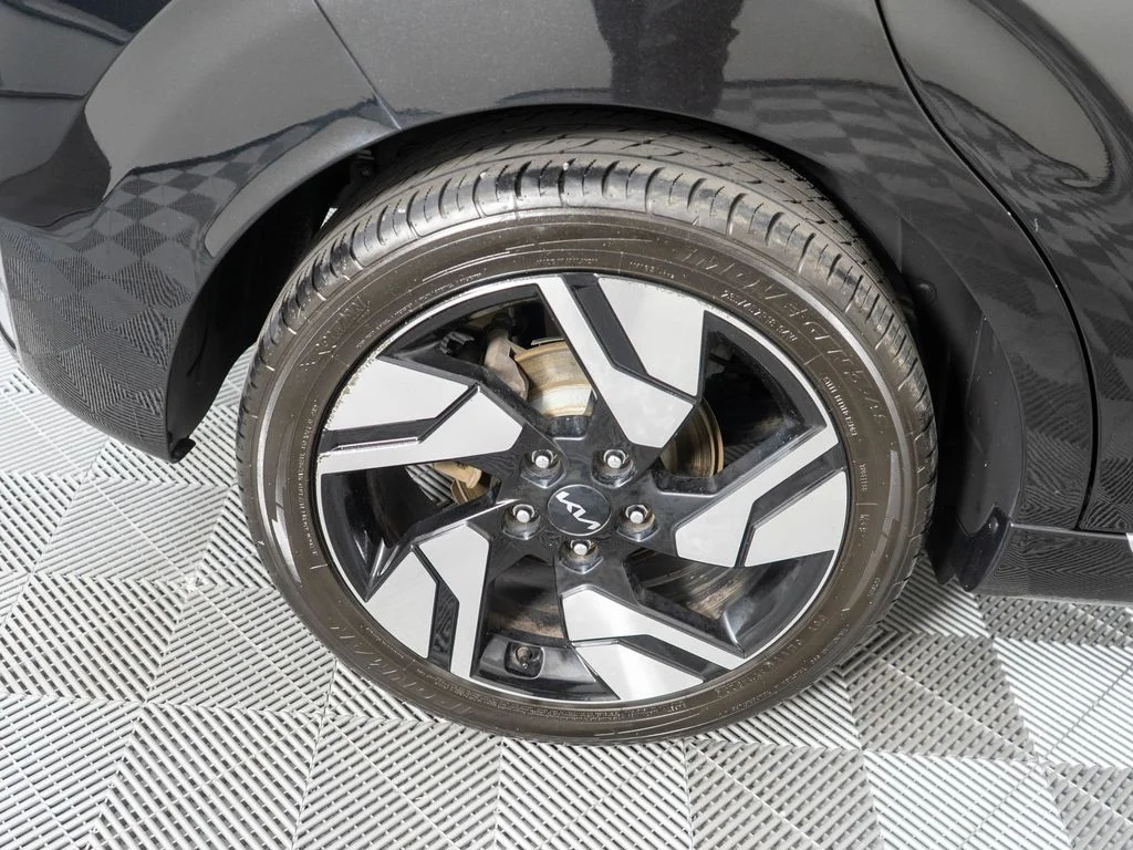 Used 2023 Black Kia GT-Line image 29