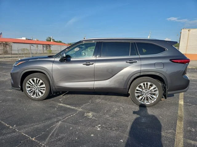 Used 2023 Gray Toyota Platinum image 5