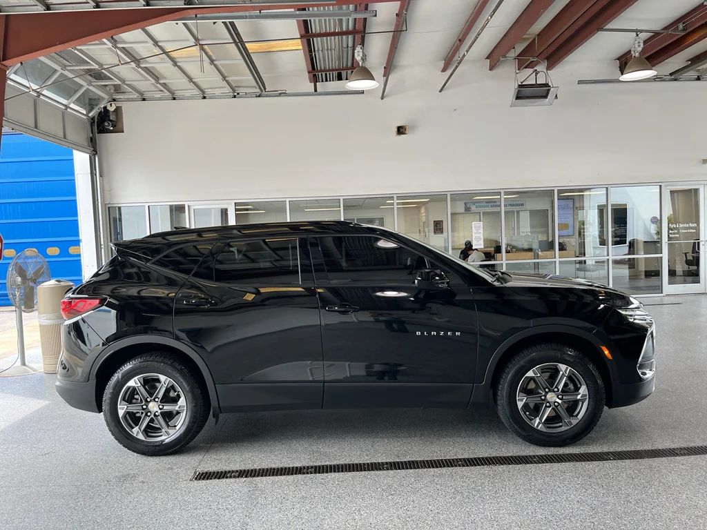 Used 2024 Black Chevrolet 2LT image 12