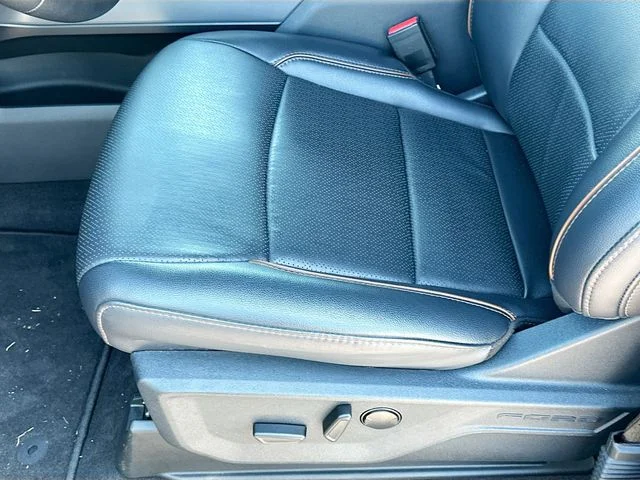 Used 2025 Black Ford Lariat image 20