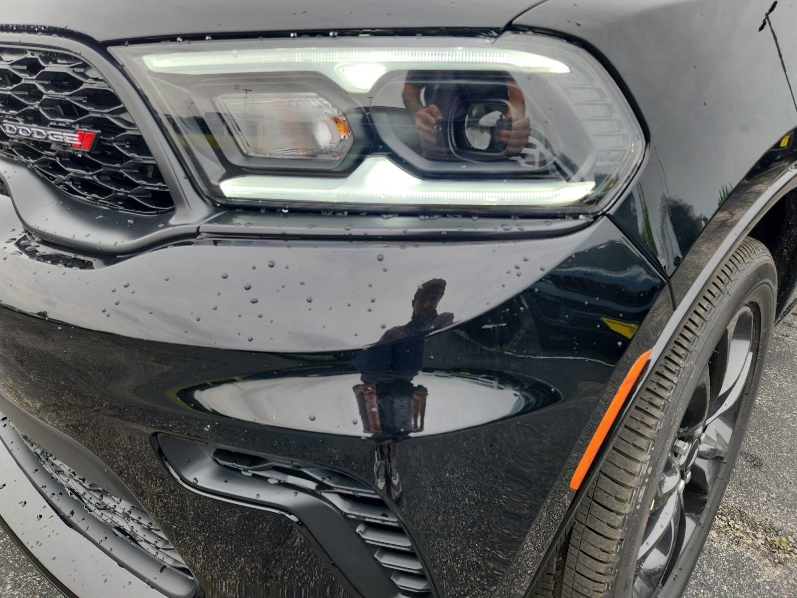 New 2026 Diamond Black Clear-Coat Exterior Paint Dodge GT image 9