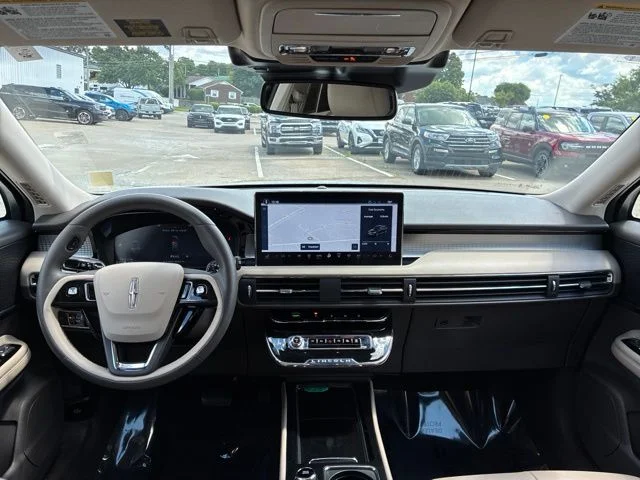 Used 2024 Pristine White Lincoln Premiere image 21