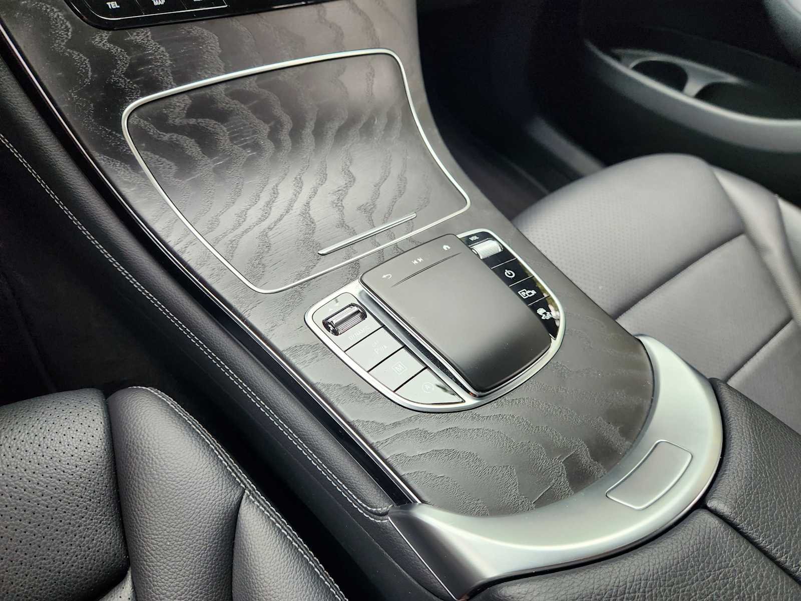 Certified Used 2021 Cirrus Silver Metallic Mercedes-Benz GLC 300 image 17