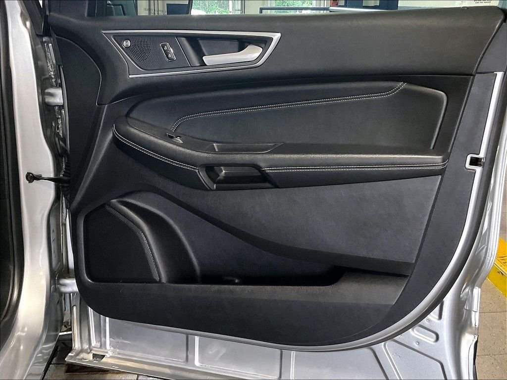 Used 2021 Silver Ford Titanium image 12