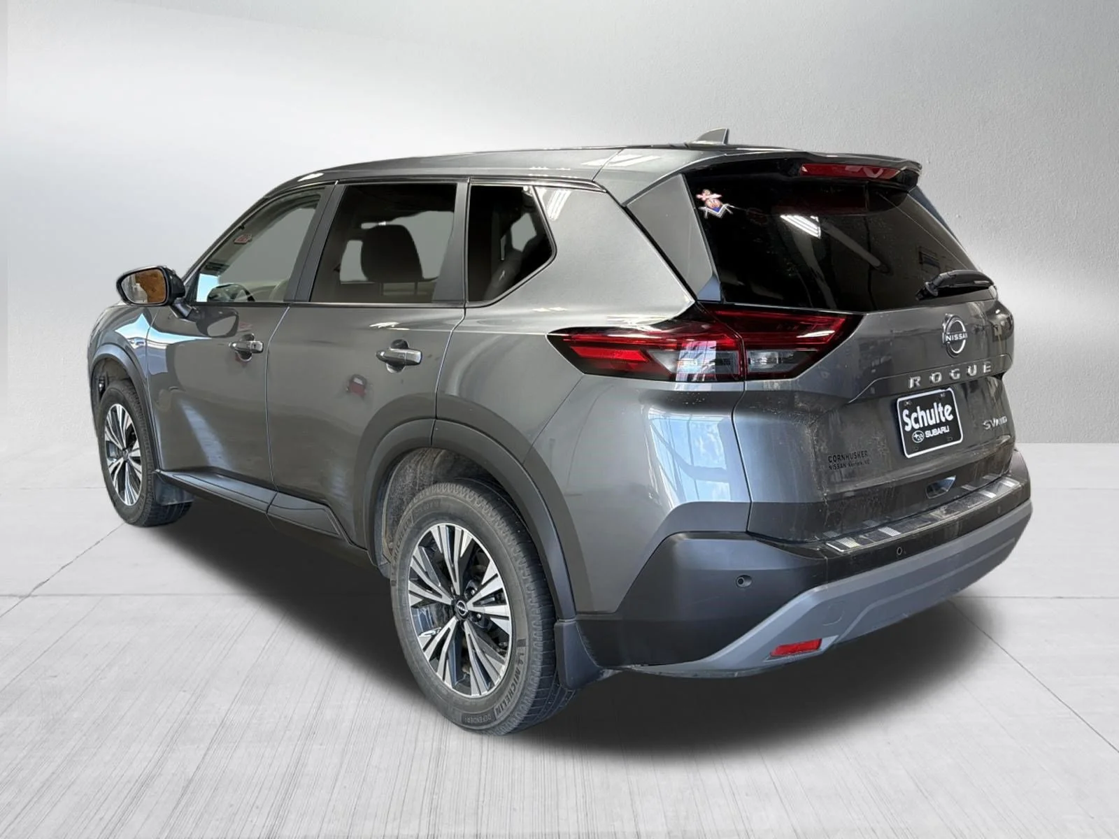 Used 2023 Gun Metallic Nissan SV image 5