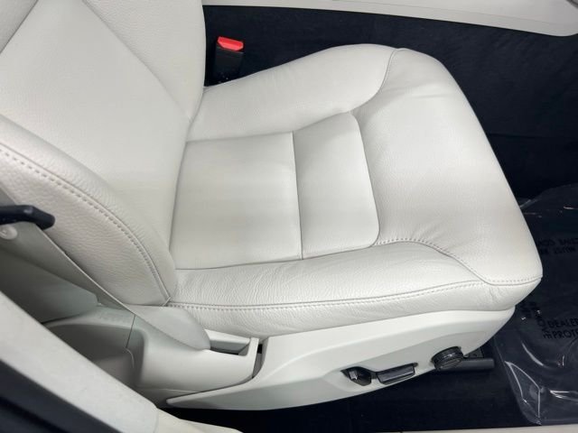 Used 2024 Onyx Black Metallic Volvo T8 Plus Dark Theme image 21