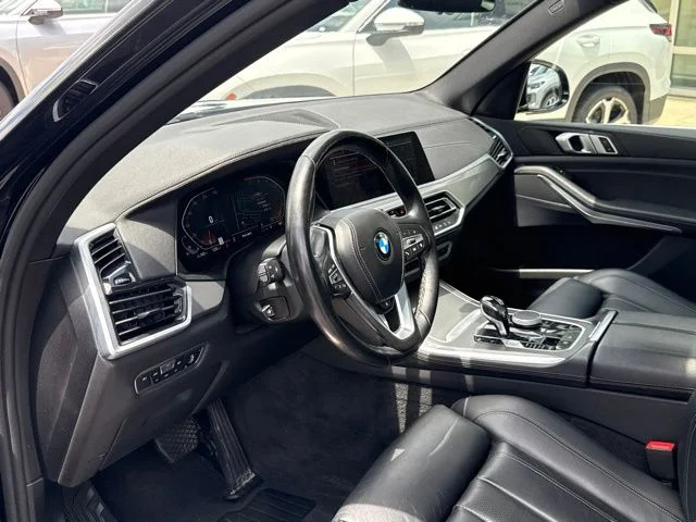 Used 2021 Jet Black BMW xDrive40i image 11